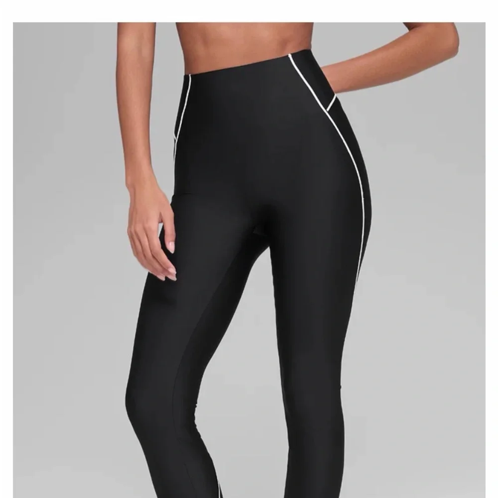 Alo Yoga Airlift High-Waist Haven Leggings size Medium NWT!!
